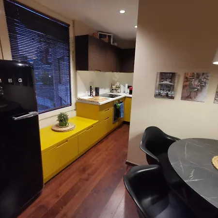 The Cozy Flat アパート